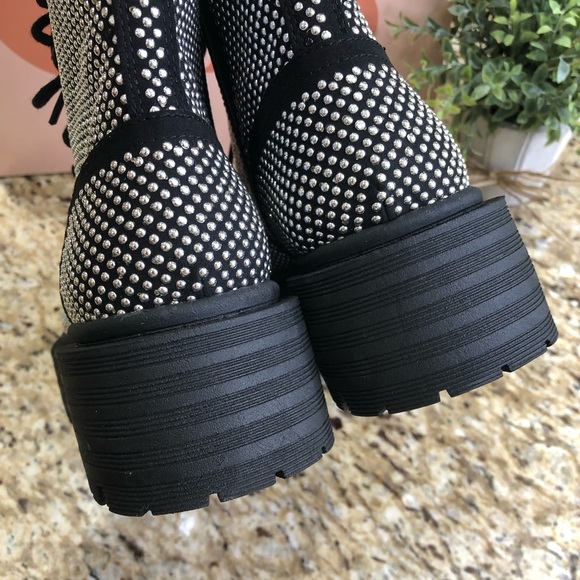 Gianni Bini Silver Studded Non-Stop Chunky Platform Black Boots 9.5 wore once - Picture 7 of 10